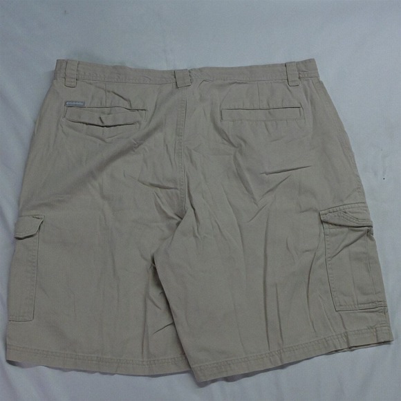 Columbia 40 x 10" Khaki Outdoor Cargo Shorts - Picture 7 of 7